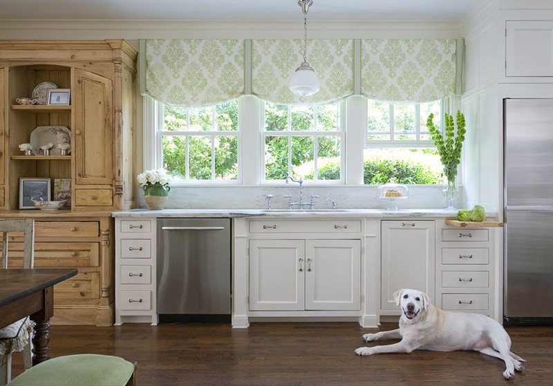 Bạn đang tìm kiếm một chiếc rèm cửa phù hợp với phong cách hiện đại cho căn bếp của mình? Hãy tham khảo những chiếc rèm cửa hiện đại xu hướng nhất năm