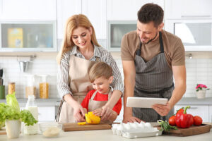 Giữ an toàn nhà bếp cho bé yêu đúng cách