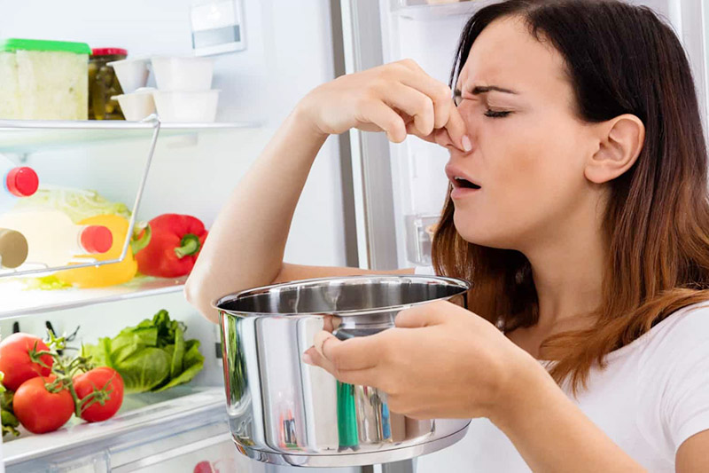 Vứt đồ hết hạn