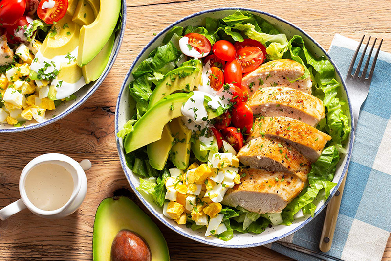 salad rau củ ức gà 