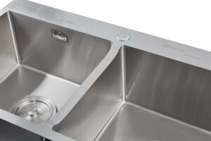Chậu Rửa FZ - HERA 8245C 2 Hố Cân, Đúc Liền, Syphone Lớn 1