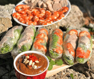 bánh tráng cuốn tôm thịt
